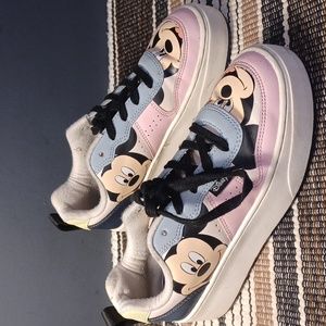 Zara Disney  sneakers